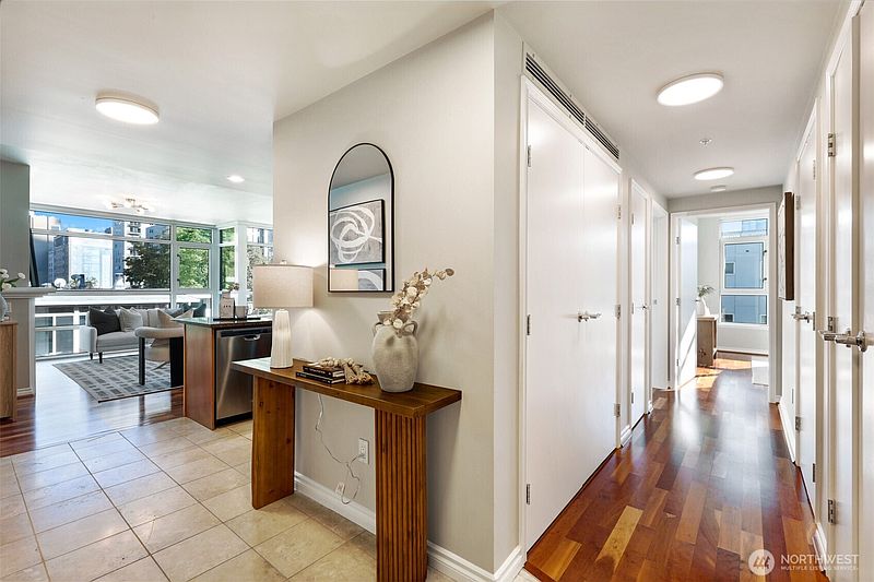 3rd image of 1420 Terry Avenue #1108