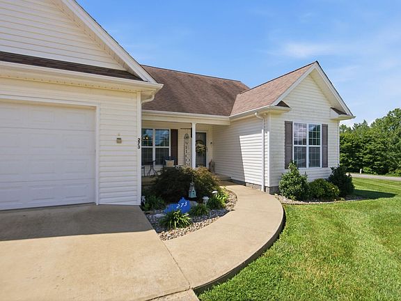 4th image of 273 Ridgefield Dr