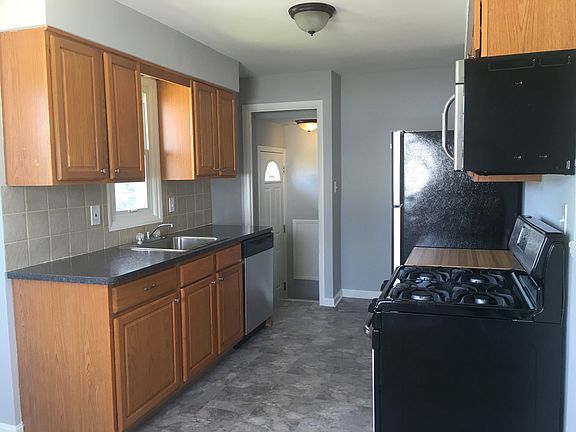 4th image of 3214 Wales Ave