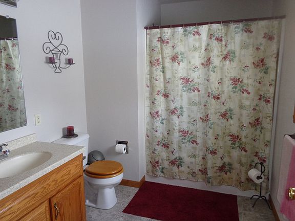 5th image of 7 Briarwood Ln