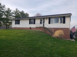 12225 Wolfe Blvd, Millersport, OH 43046