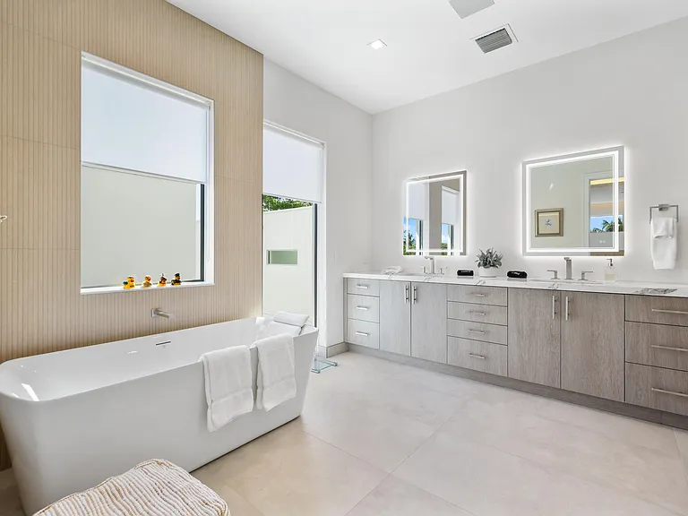 333 S Swinton Ave — Photo 50