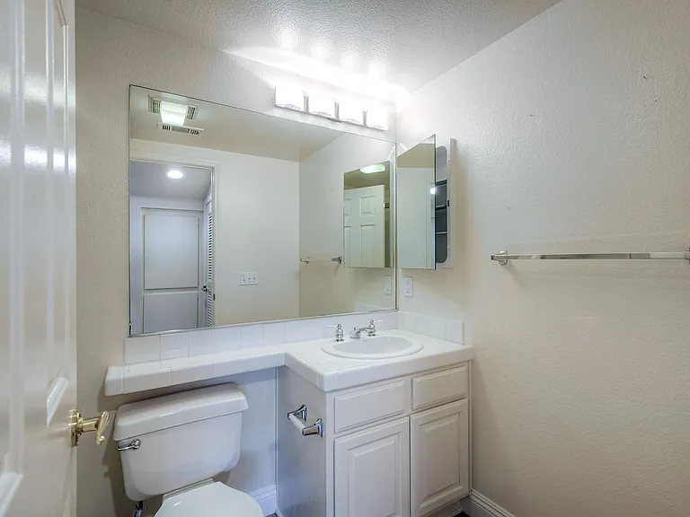2338 Cartegena Way — Photo 27