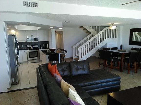 4th image of 3972 N Ocean Dr #5