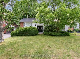 27 Elfreda Blvd, Toronto, ON M1L 4L5