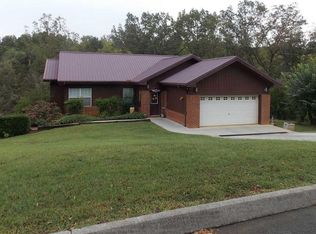 2160 Aaron Ct, Sevierville, TN 37876