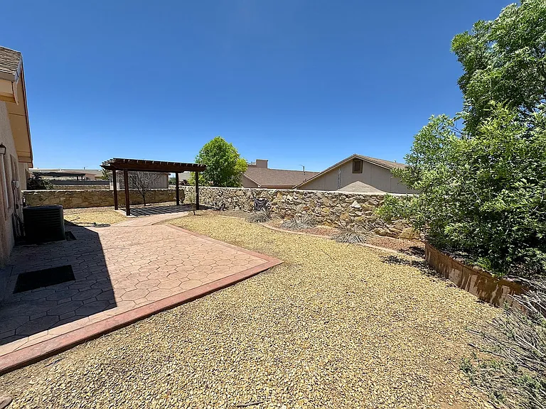 12981 Alfredo Apodaca — Photo 22