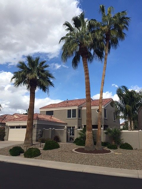 1st image of 3410 E Woodland Dr