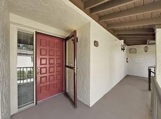 700 Starkey Rd APT 422, Largo, FL 33771