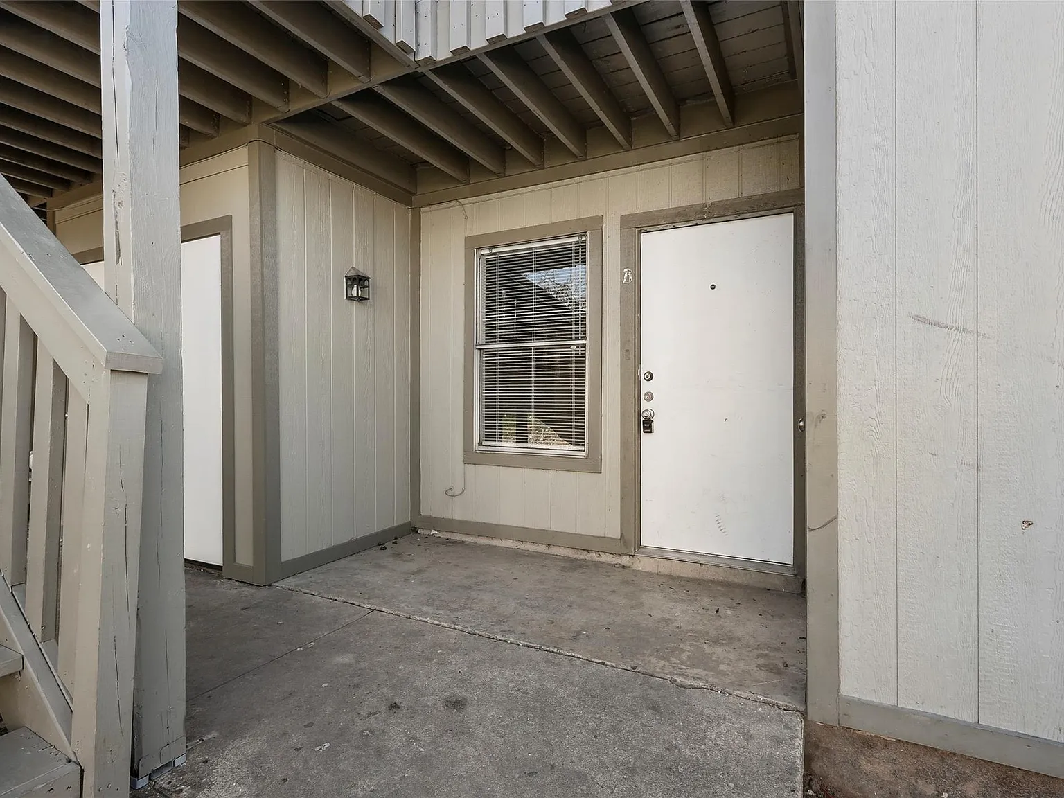 2 bed, 1.0 bath, 780 sqft, $1,150 — Photo 1