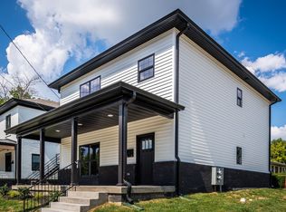 910 Walnut St, Jeffersonville, IN 47130