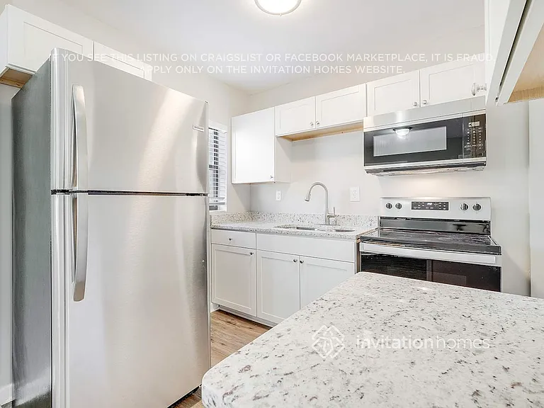 4025 Loys Dr — Photo 6