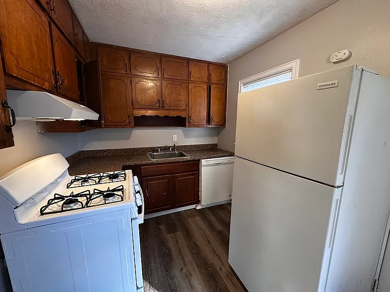 3197 Canary Ct — Photo 2