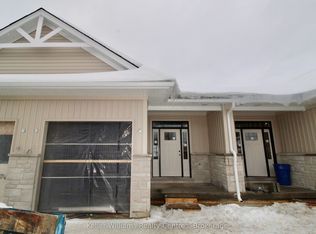 260 7th St #3, Hanover, ON N4N1G9