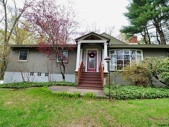 2nd image of 7 Stony Brook Dr