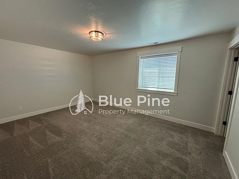 6389 Maggie Dr — Photo 48