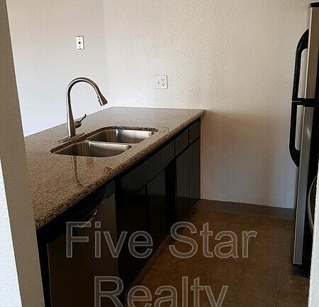 5th image of 1910 Ahern St APT 48
