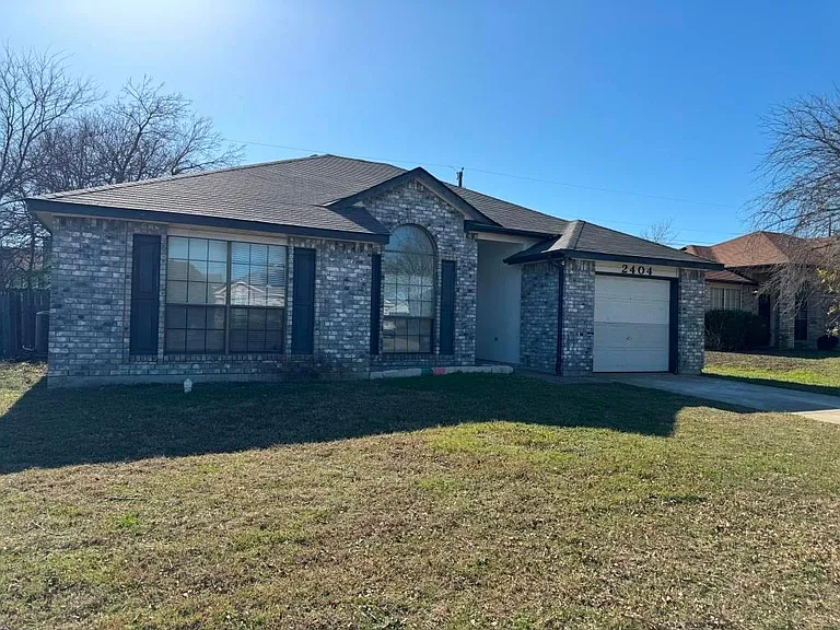 2404 Bluebonnet Dr — Photo 18