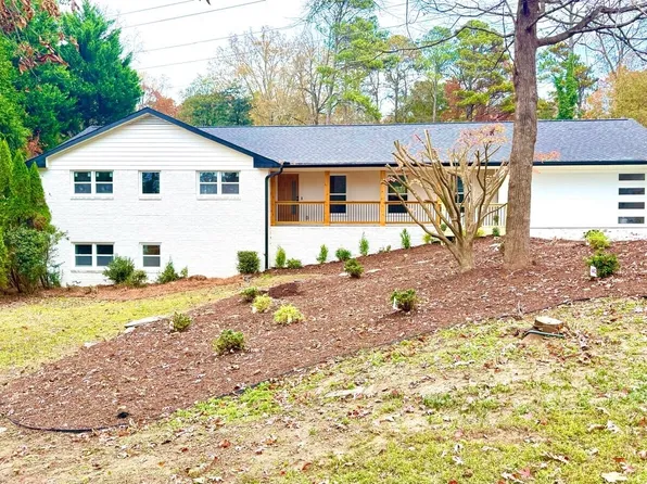 7235 Thornhill Ln, Atlanta, GA 30328