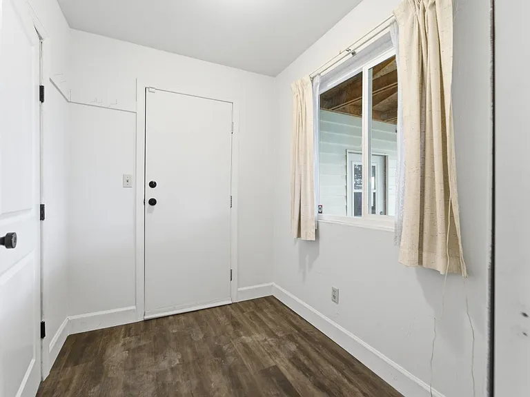 4741 Fleming Way — Photo 9