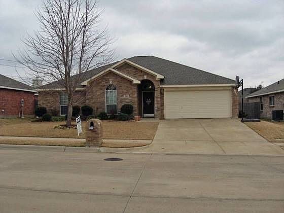1st image of 541 Bent Oak Dr