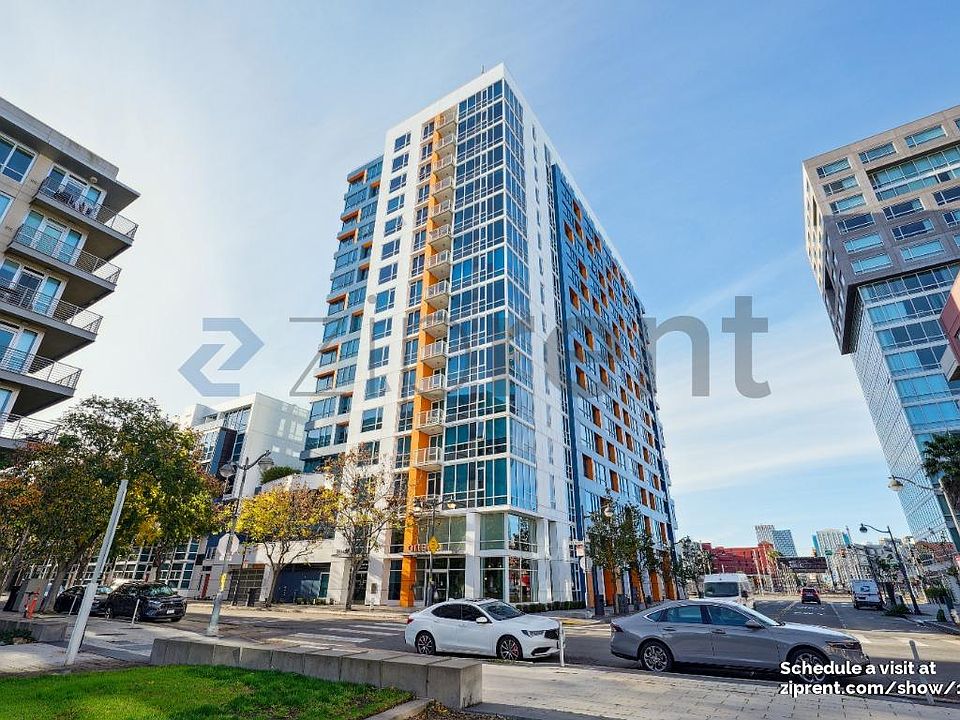 1st image of 300 Berry St Unit 425
