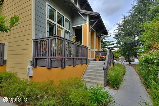 3rd image of 4201 Juniper Ln Unit J