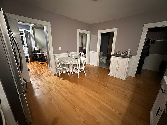 2nd image of 7 Inman St