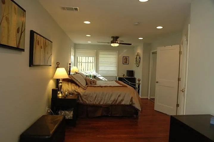 3 bed, 2100 sqft, $3,500 — Photo 2