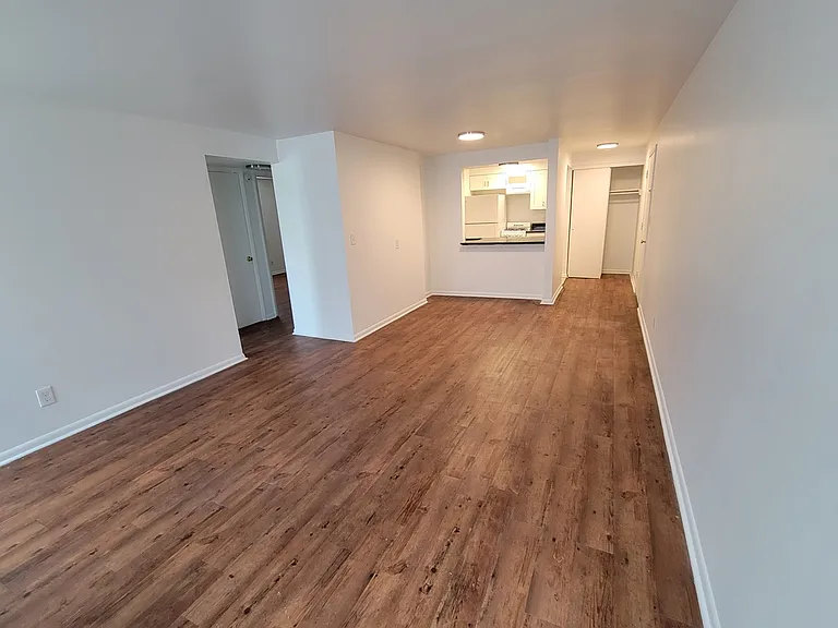 1660 N 4th St #1B — Photo 13