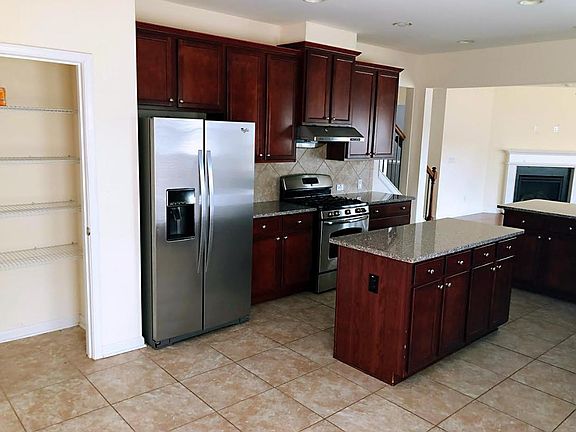 2nd image of 2921 Molly Dr