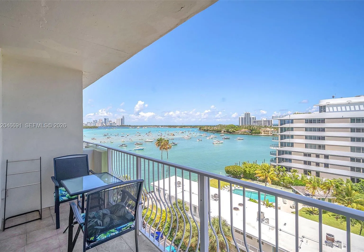 Island Pointe Condo — Photo 3