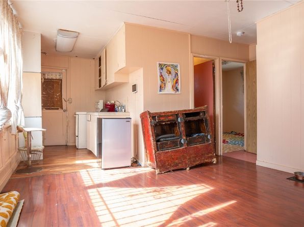1422 Pua Ln #A, Honolulu, HI 96817