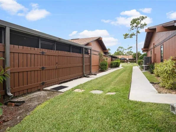 15437 Crystal Lake DR, NORTH FORT MYERS, FL 33917