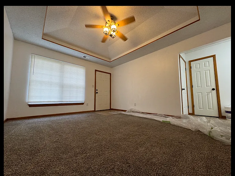 9008 E 85th Ter — Photo 3