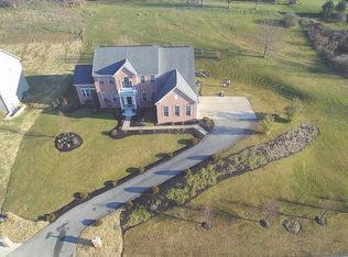 140 Turkeyfoot Rd, Venetia, PA 15367