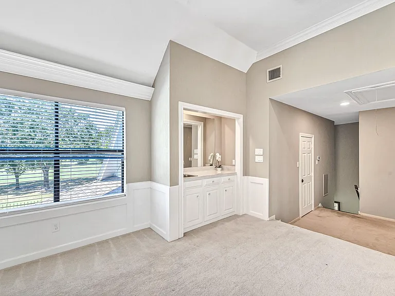 21410 Ganton Dr — Photo 28