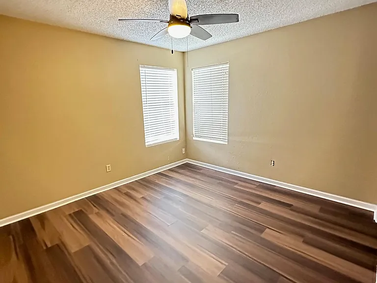 4300 Duval Rd #B — Photo 10