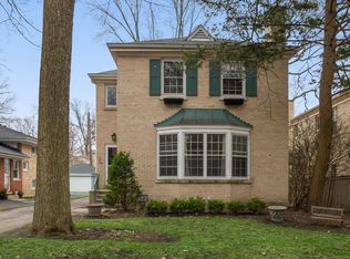 6863 N Wildwood Ave, Chicago, IL