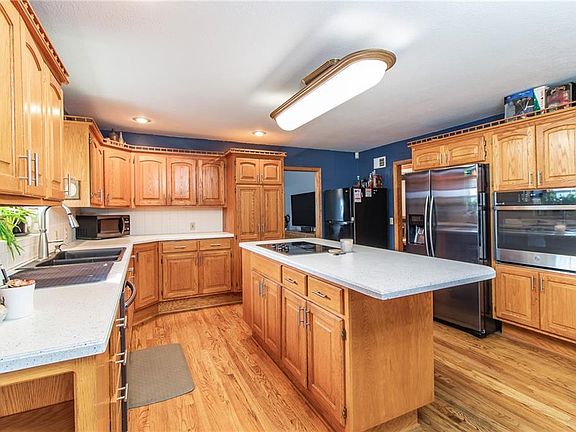 4th image of 1162 SW 225th Rd