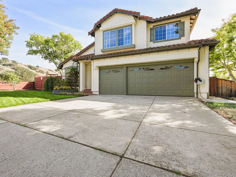 2729 Mira Bella Cir