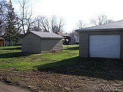 2nd image of 305 N Main Ave