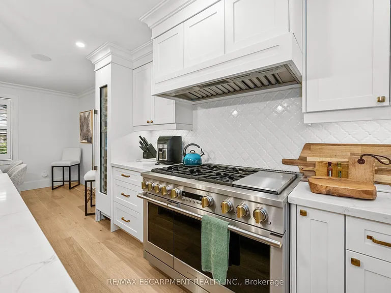 1390 Halifax Pl — Photo 15