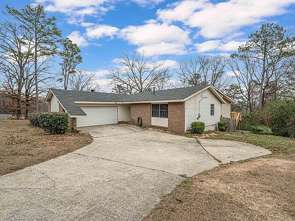 3rd image of 2512 Forest Dr