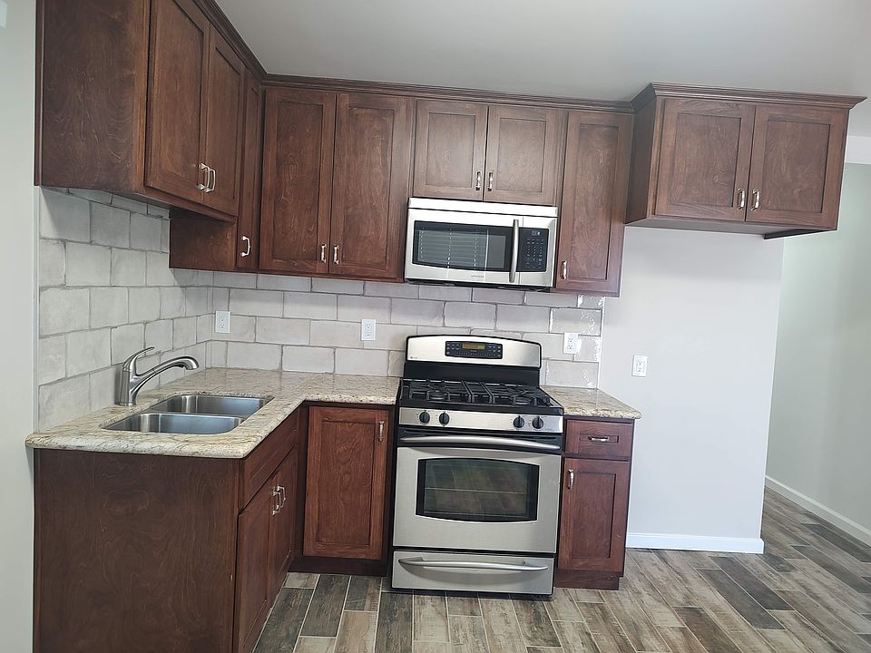 1st image of 14294 Broadway St