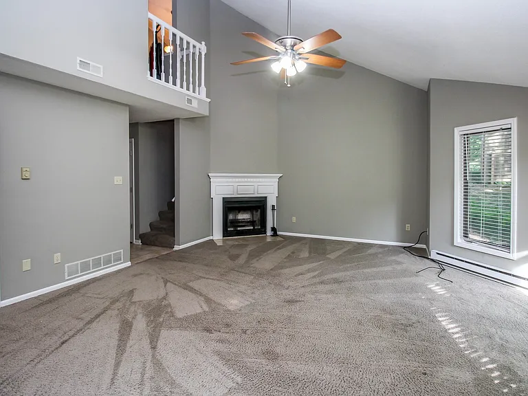 117 Hollyridge Ln — Photo 23