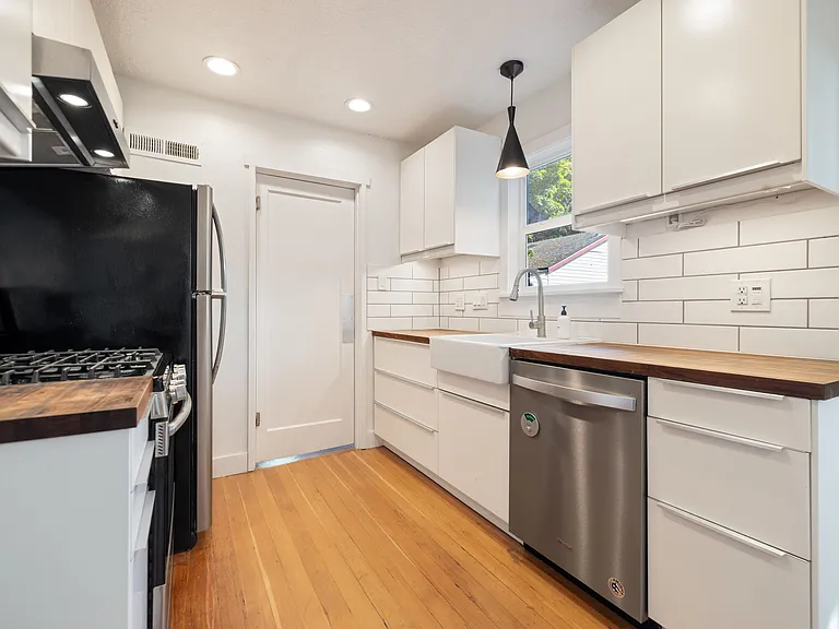 7401 SE 83rd Ave — Photo 12