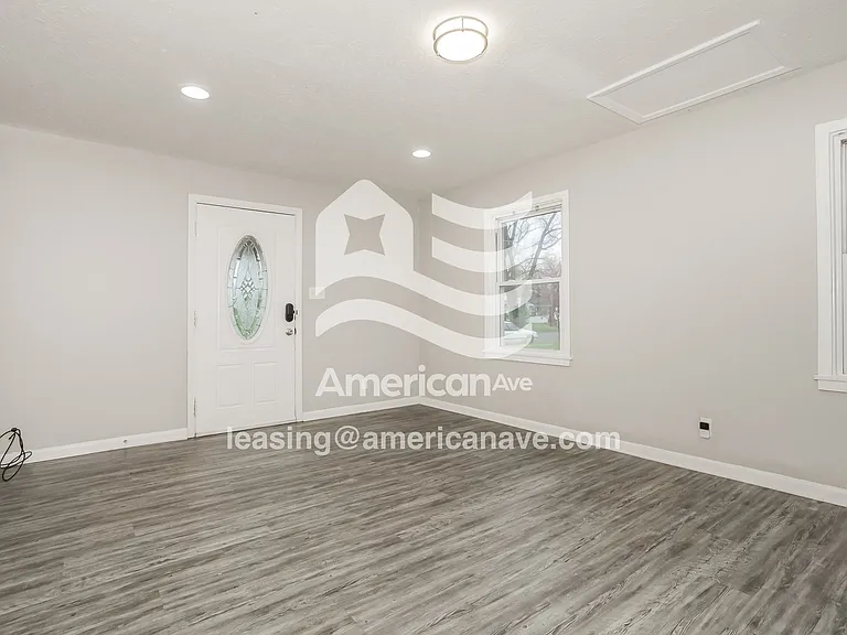 832725_003_living_room_13686908.jpg