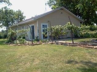 714 SE 1051st Rd, Windsor, MO 65360