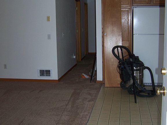 3rd image of 1413 Boundary St